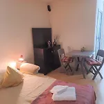 Garsoniera Linistita Zona Vitan